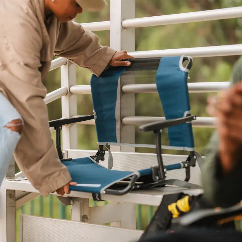 Big Comfort Stadium Chair™ with Armrests - Travel Edit