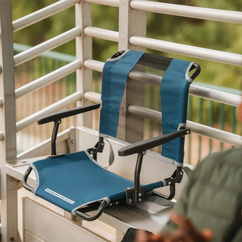 Big Comfort Stadium Chair™ with Armrests - Travel Edit